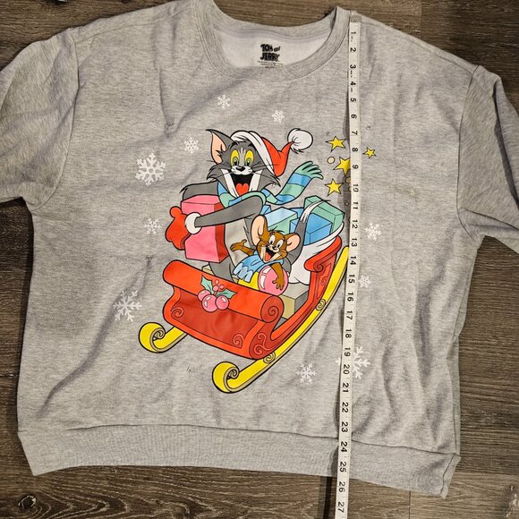 NWOT Christmas Tom & Jerry in Christmas Sweatshirt Size XXL (19) Lights up - Picture 4 of 9